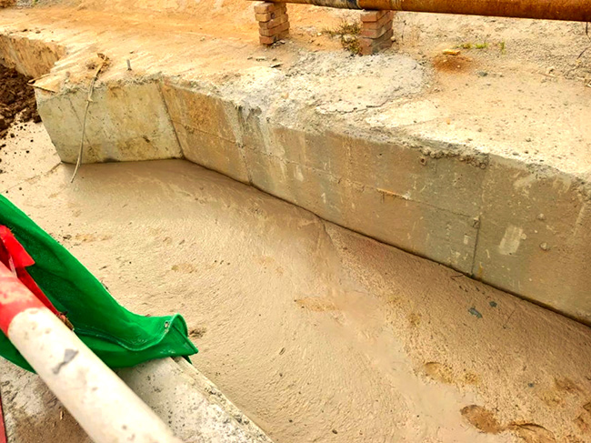 基坑狭小空间肥槽回填流态固化土